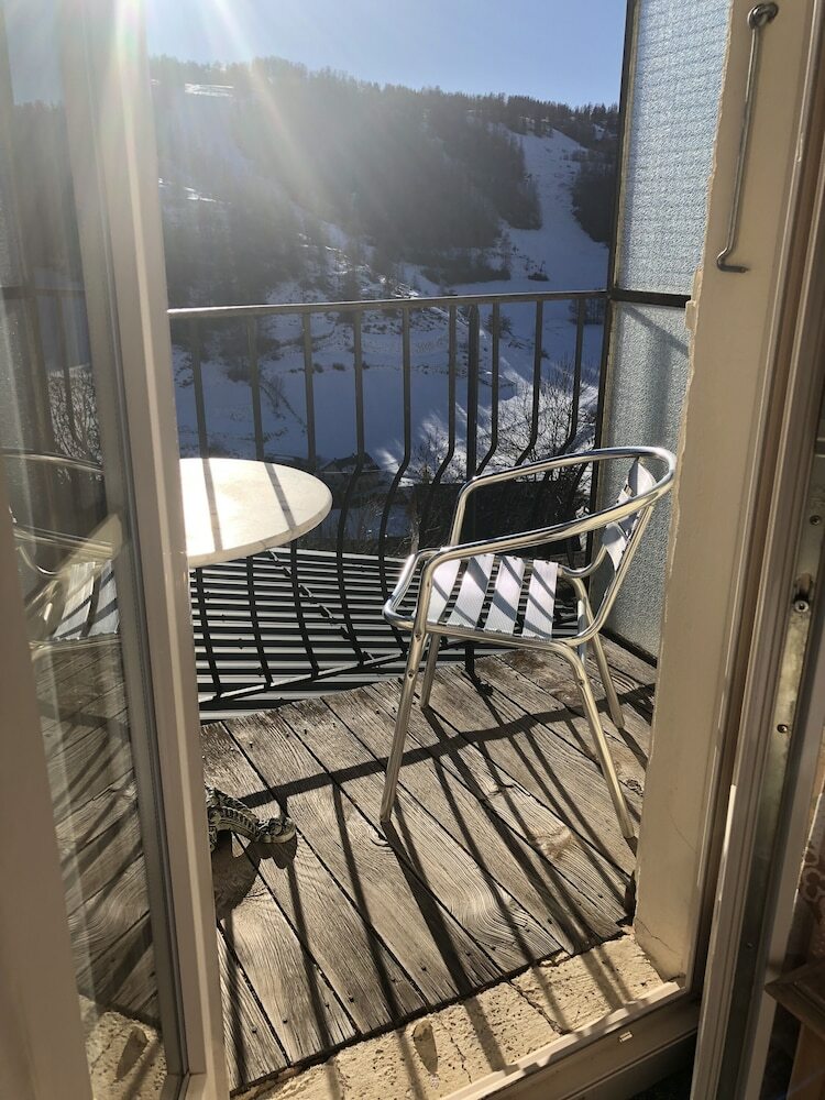 Hotel H�tel G�n�pi