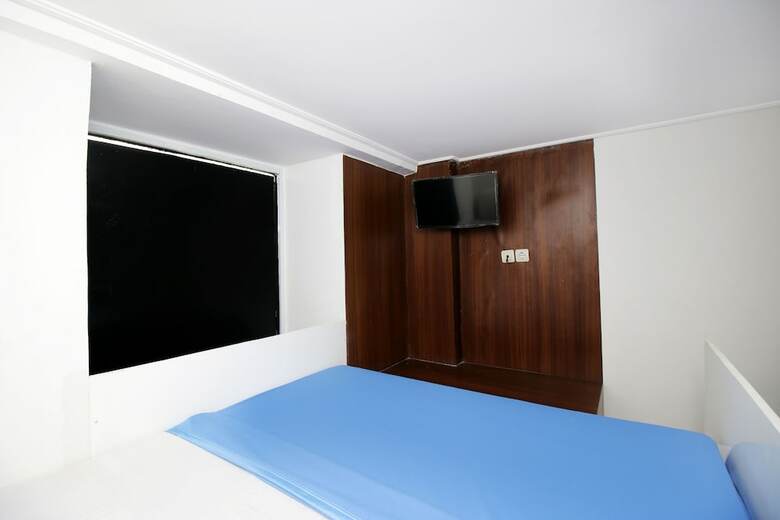Hostal Kamar Keluarga Kemanggisan Syariah