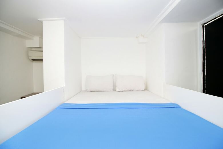 Hostal Kamar Keluarga Kemanggisan Syariah