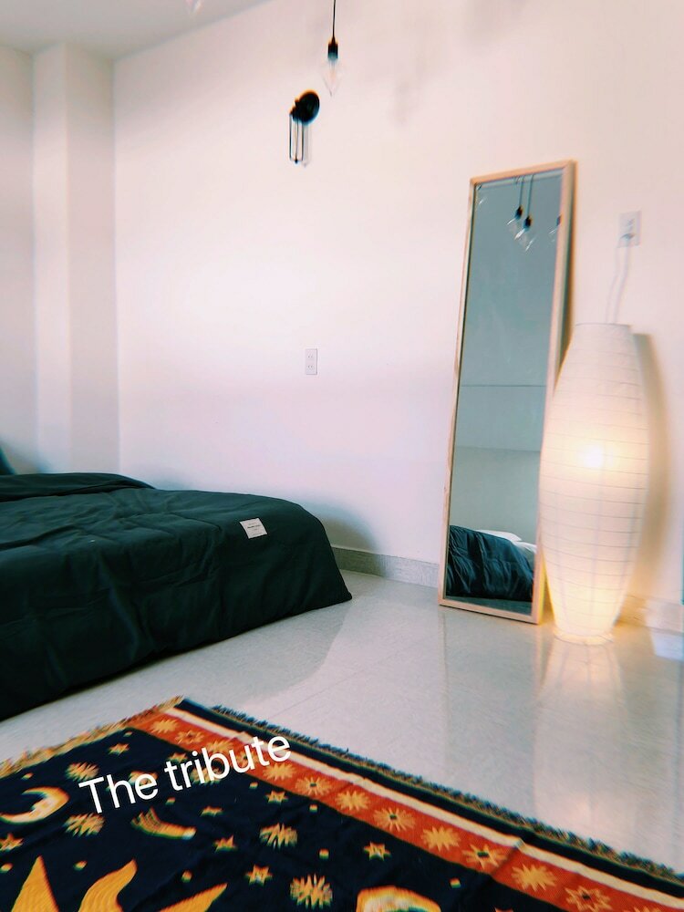 Hotel The Tribute