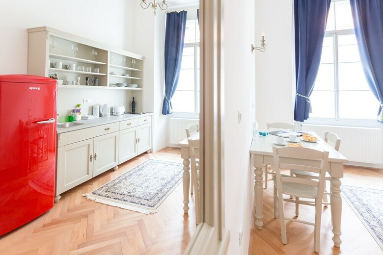 Hotel Barbo Palace