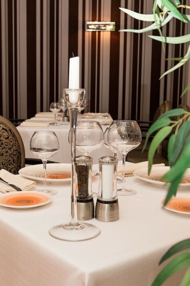 Hotel Restaurant Le Domaine Des Oliviers