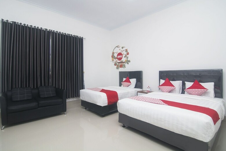 Hostal Oyo 284 Wisma Jip