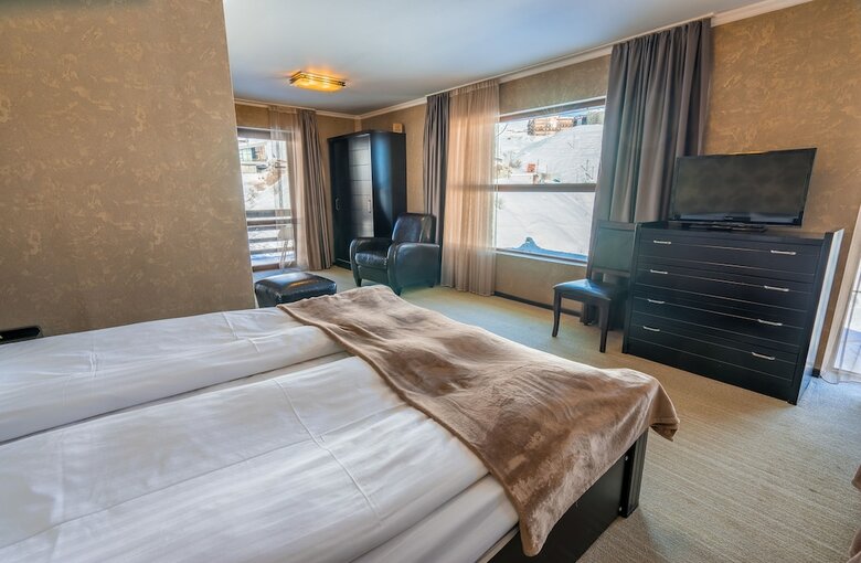 Good Aura Hotel