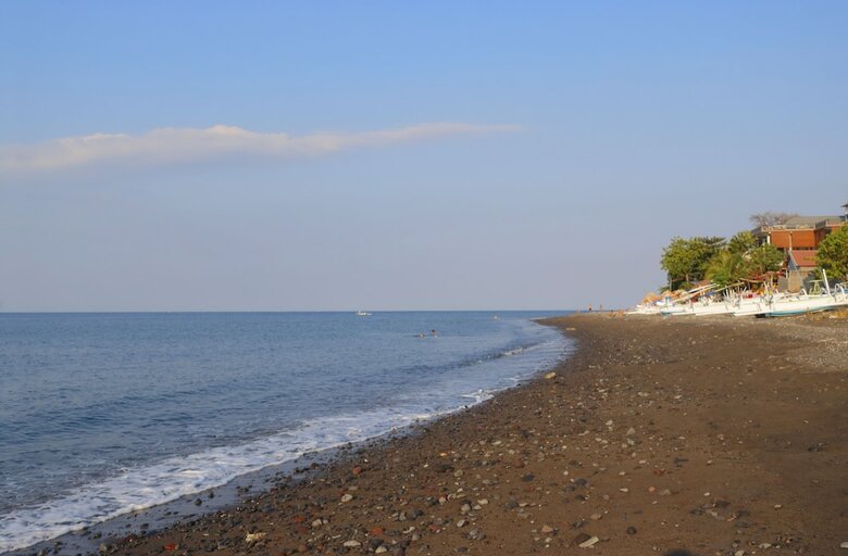Valomia Beachfront
