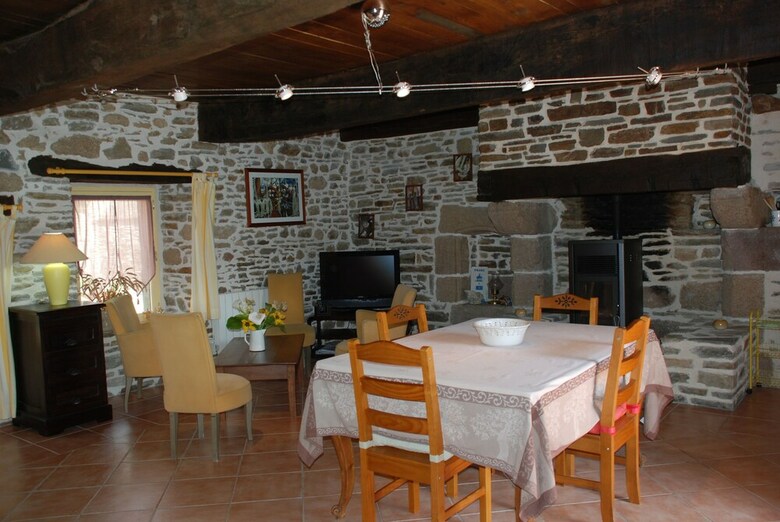 Le Clos St Michel C�t� Mer