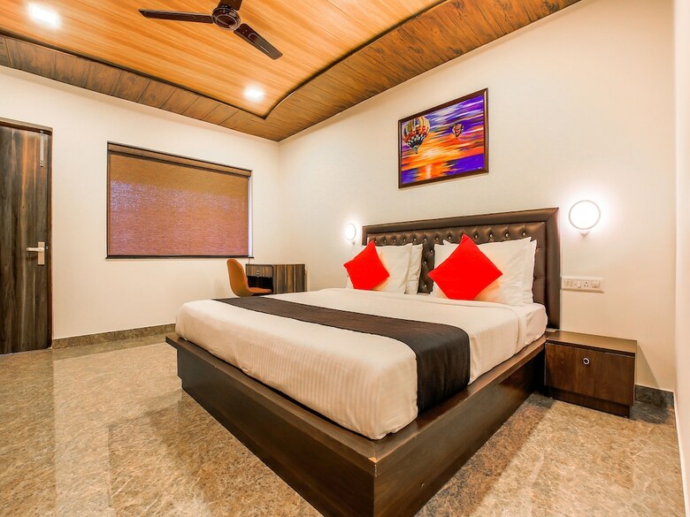 Hotel Capital O 18910 La Gracia Resort
