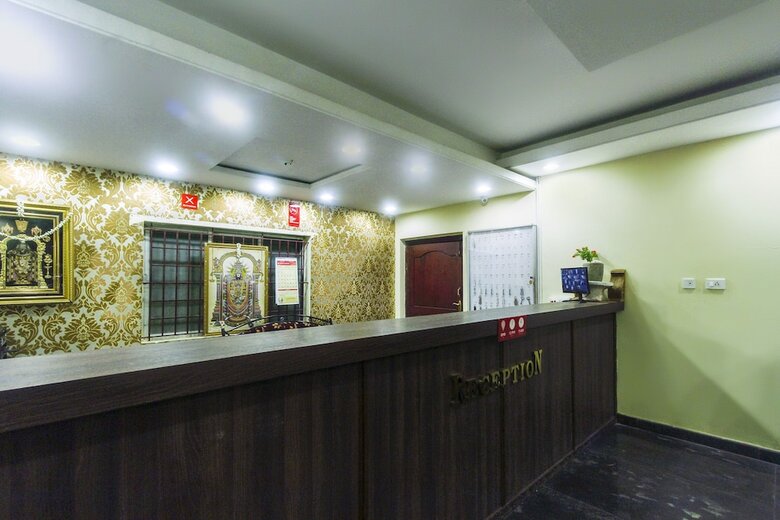 Hotel Oyo 24392 Flagship Damodar Inn