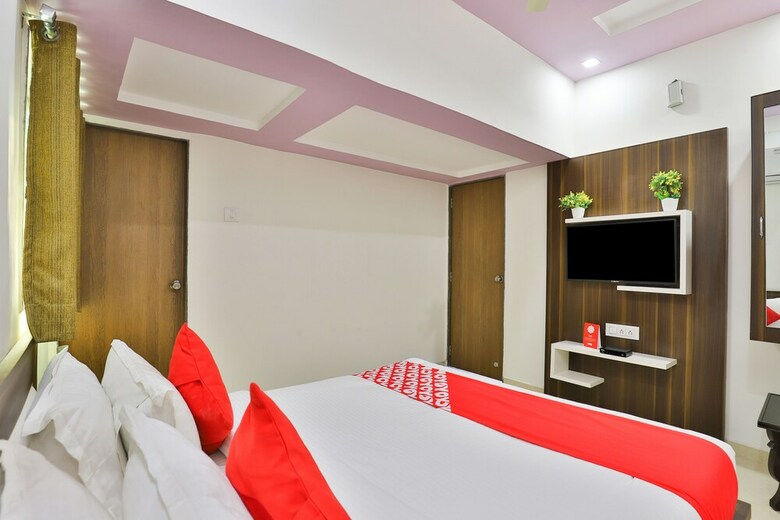 Oyo 22374 Hotel Navjivan