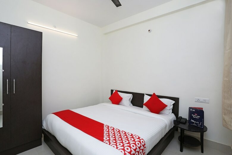 Hotel Oyo 16708 Sada Shiv Guest House