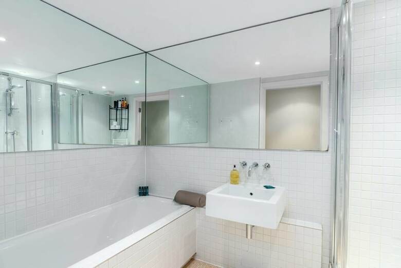 Beautiful Modern 2 Bed Apartment