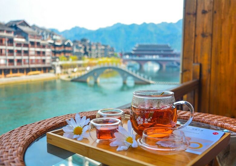 Fenghuang Joy Riverview Hotel