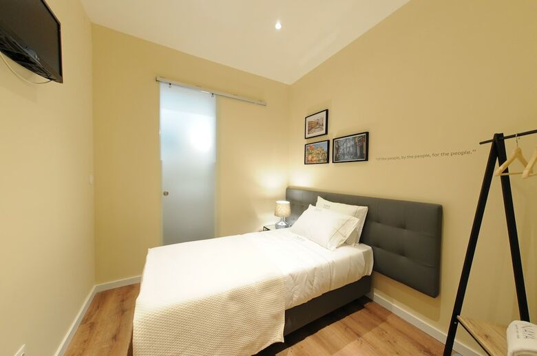 Hotel Naya - Downtown Guesthouse