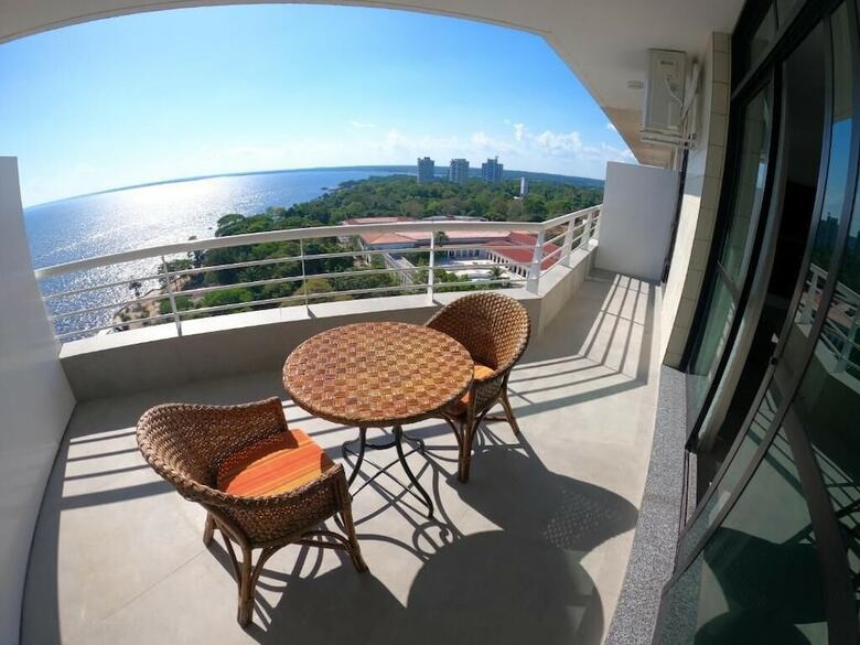 Tropical Executive Hotel