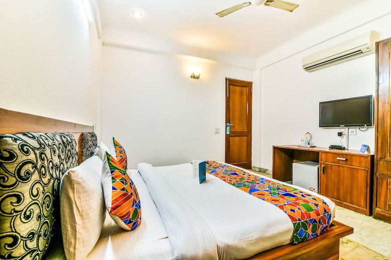 Hotel Fab Residency