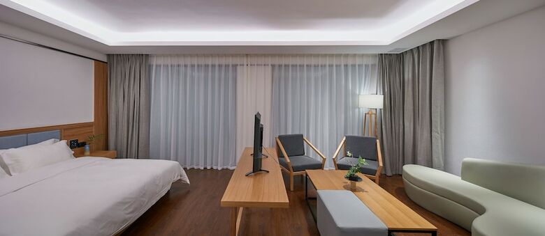 Floral Hotel Chongqing Xingyuehui