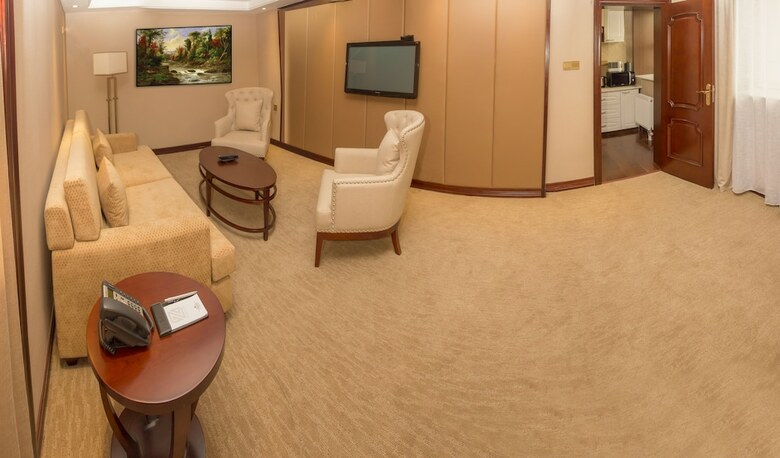 Zuchi Hotel