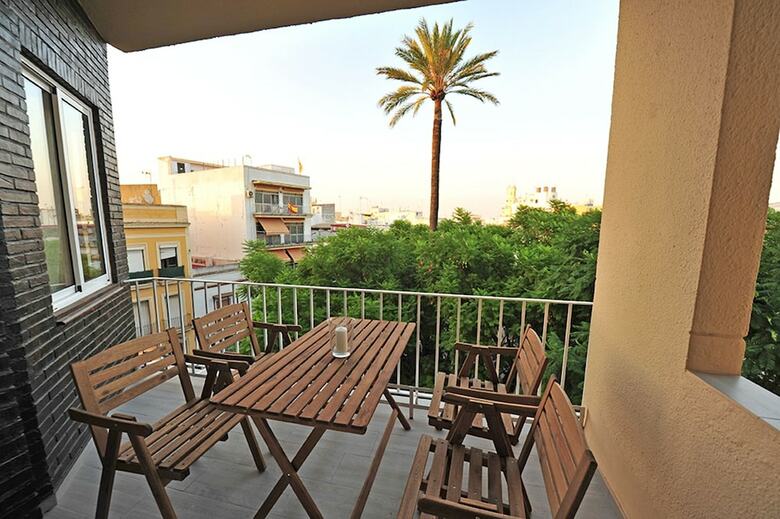 Apartamentos Terrazas Plaza Arenal 5 Dormitorios