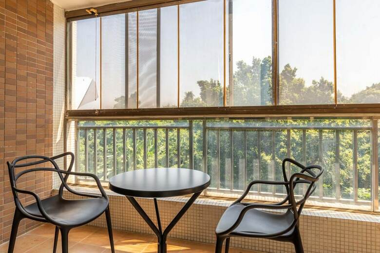 Locals Boutique Apartment Jida No.1