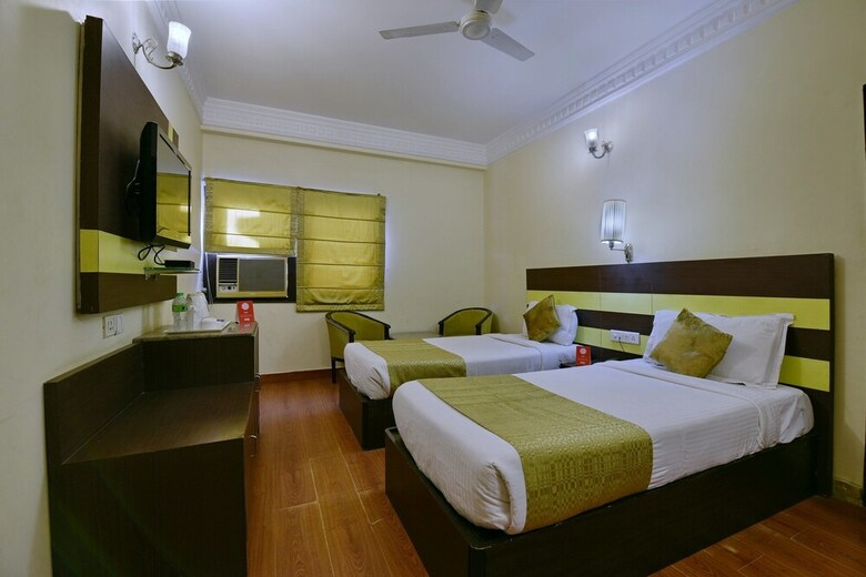 Hotel Empire Regency