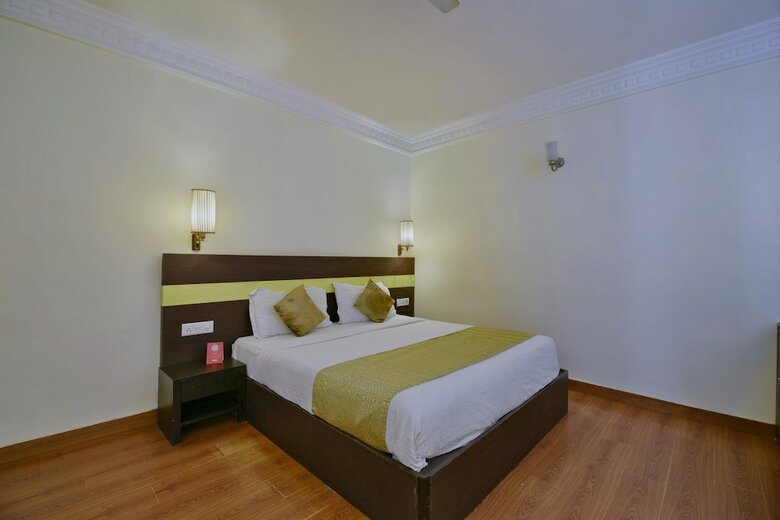 Hotel Empire Regency