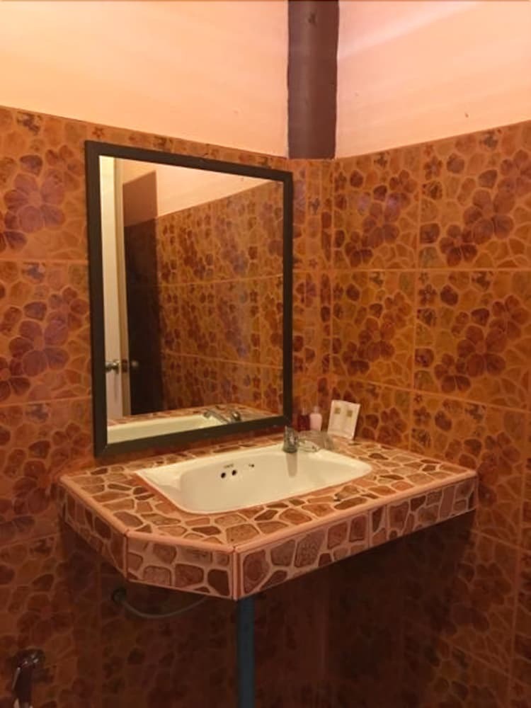 Hotel Rainbow Bungalows