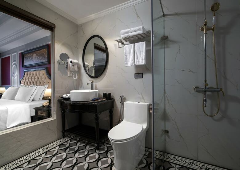 Acoustic Hotel & Spa