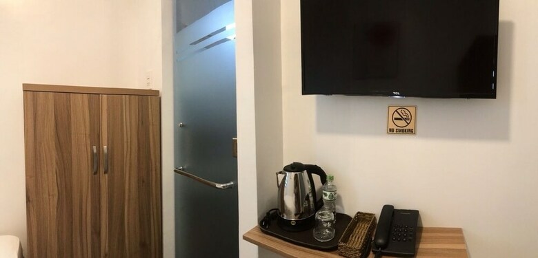 Louis Hotel - Bui Vien Walking Street