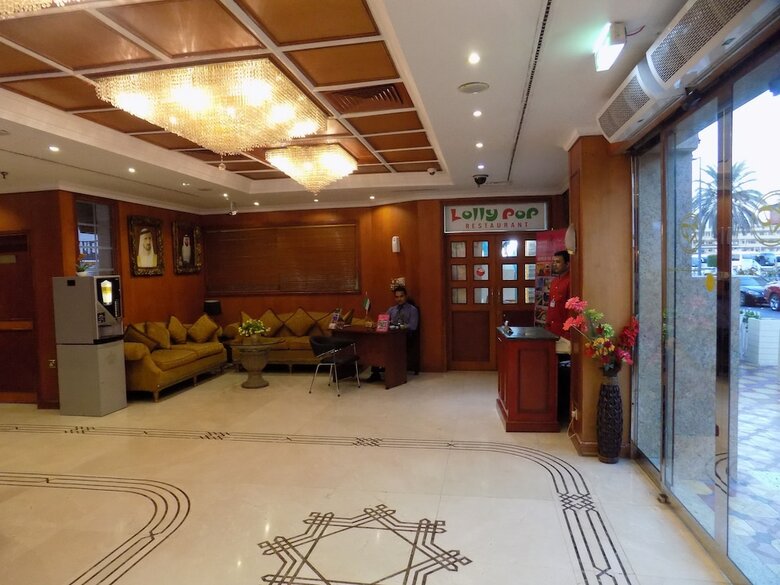 Kings Park Hotel