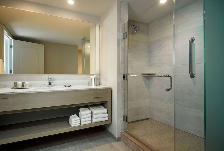 Hotel Ocean Enclave By Hilton Grand Vacations