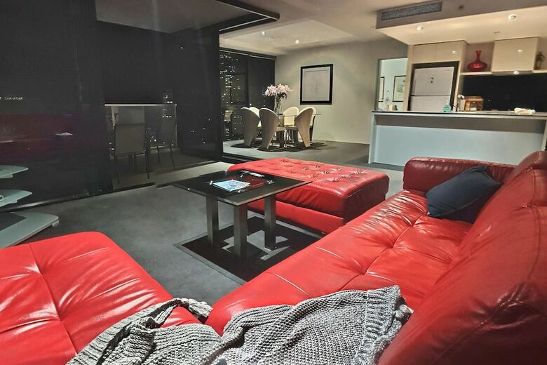 Apartamentos Circle On Cavill Luxury 2-bedroom Ocean Views