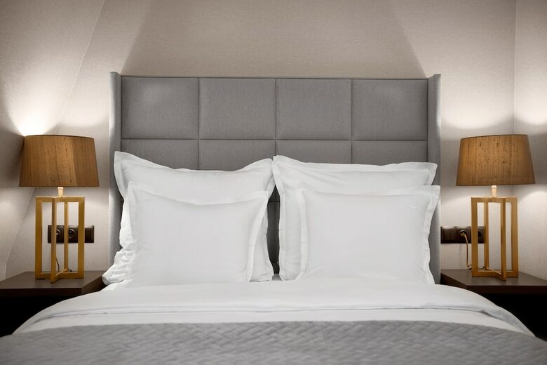 Grand Park Hotel