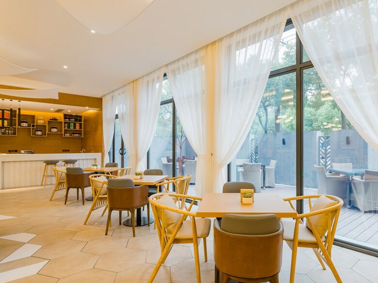 Atour Hotel North High Speed Railway Station Xian