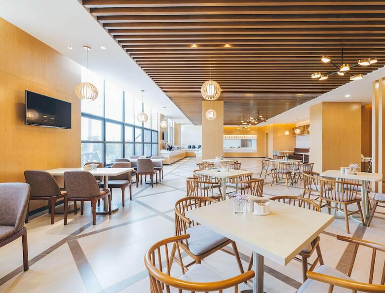 Atour Hotel North High Speed Railway Station Xian