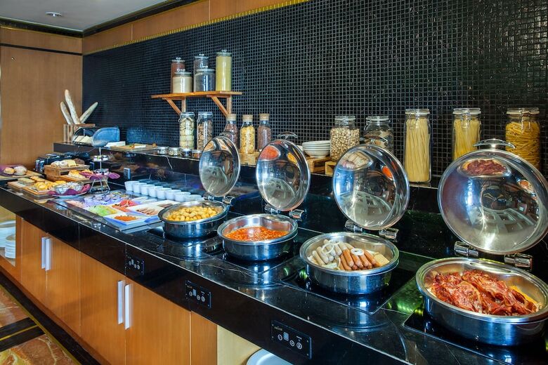 Hotel Wyndham Casablanca Jakarta