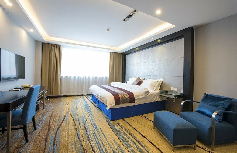 Metropolo Nantong Overseas Chinese Hotel