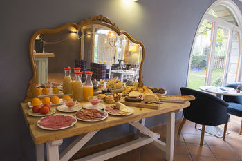 Hostal La Vi�a
