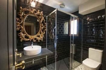 Hostal La Vi�a