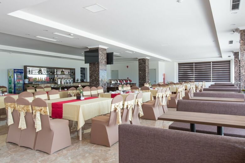 Sun Bay Hotel
