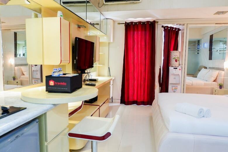 Strategic Location Studio Apartment At Tamansari Sudirman