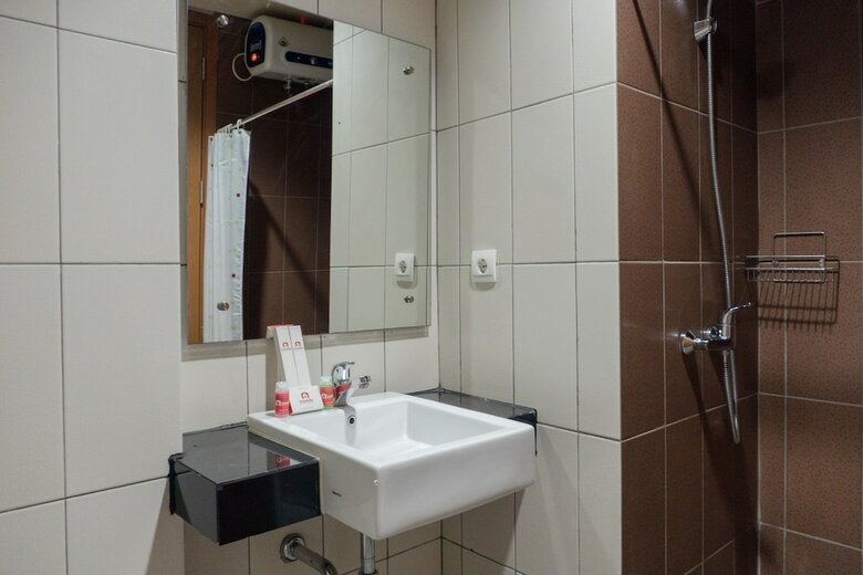 Comfy Studio At Dago Suites Apartment