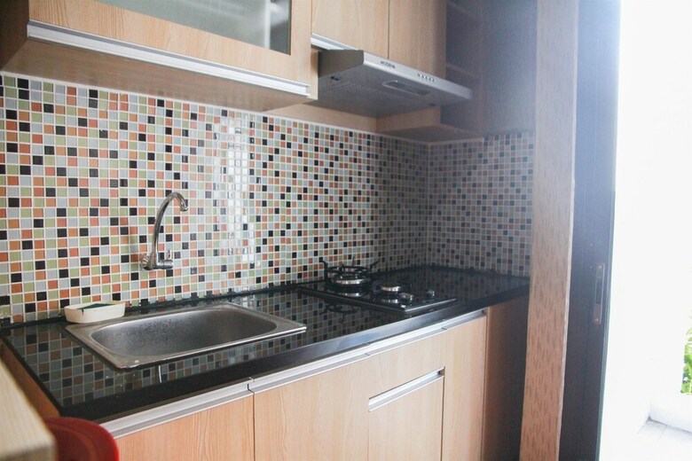 Comfortable Studio Kemang View Apartment