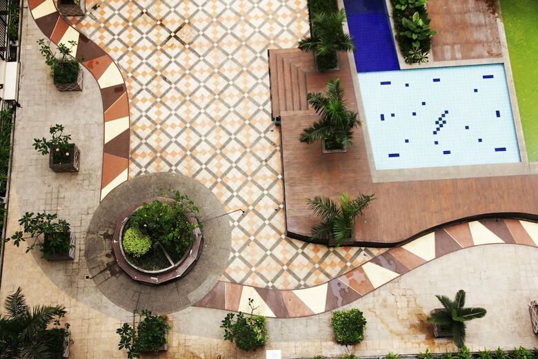 Comfortable Studio Kemang View Apartment