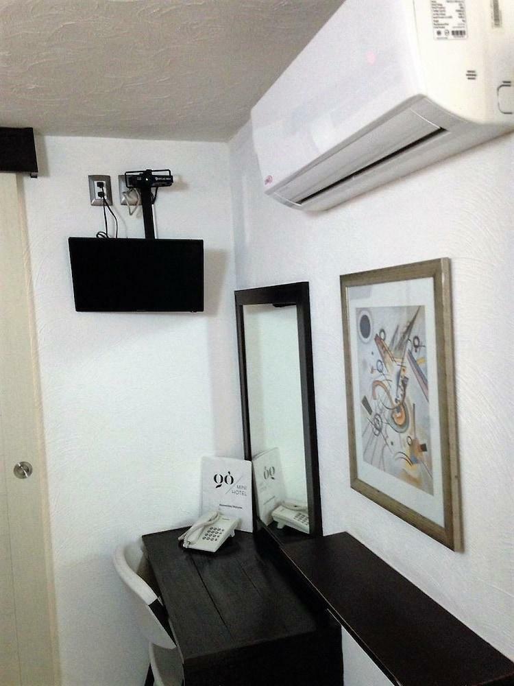 Go Mini Hotel
