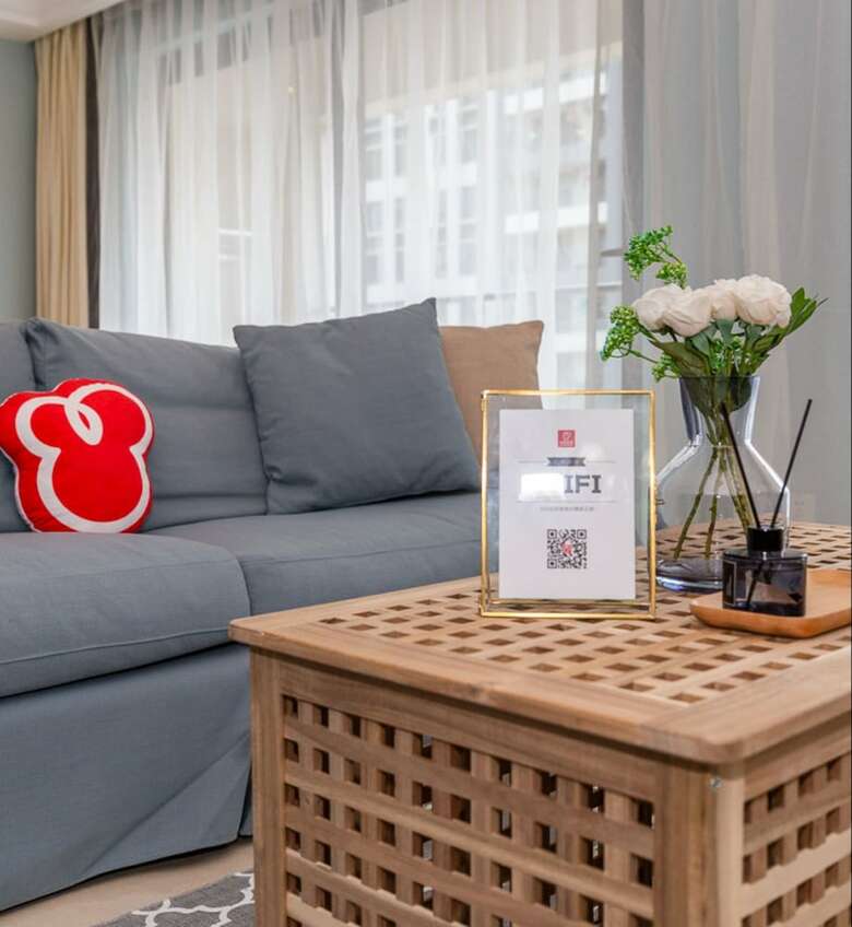 Locals Boutique Apartment Huafa Plaza.3