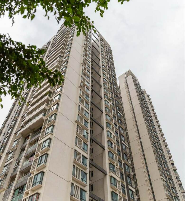 Locals Boutique Apartment Huafa Plaza.2