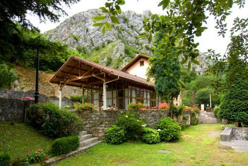 Hotel La Casona De Mestas