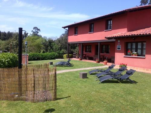Apartamentos Rurales La Fuente De B�scones