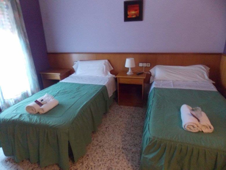 Hostal Can Baral�la