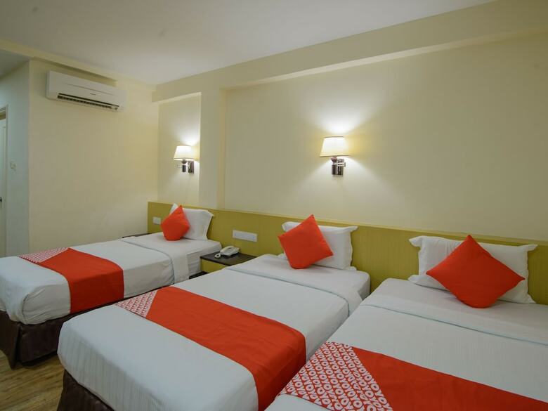 Oyo 371 Grand Eastern Hotel